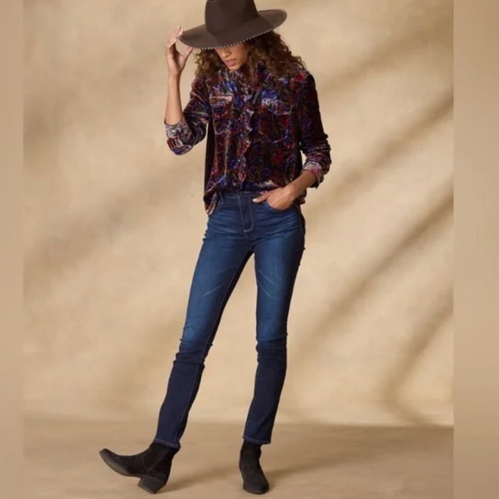 Sundance Gretel Western Velvet Button-Down Shirt - Picture 5 of 12